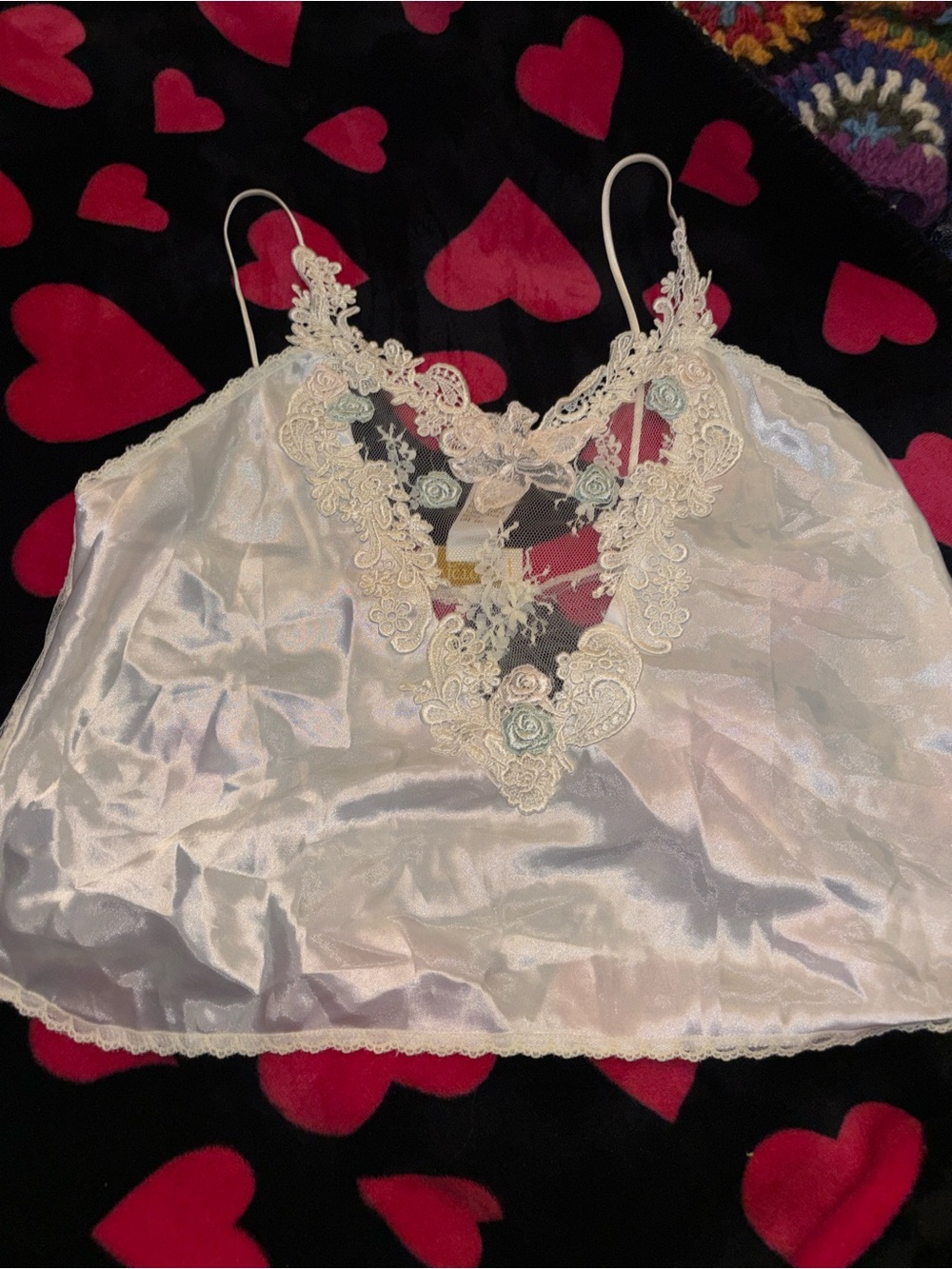 Victoria’s Secret Gold Lable White Lace Trim Satin Cami Top Size medium A00366